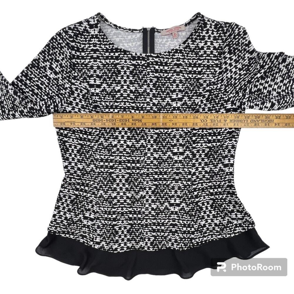 Green Envelope Casual Couture Top Womens Medium Black White Print Ruffle Hem - Picture 8 of 8